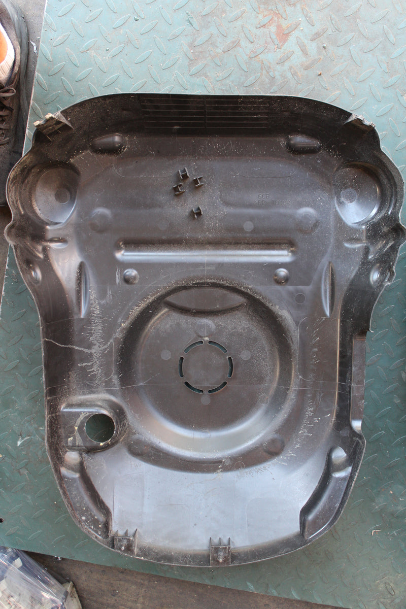 Yamaha 300HP 4.2L 4 Stroke Outboard Flywheel Cover