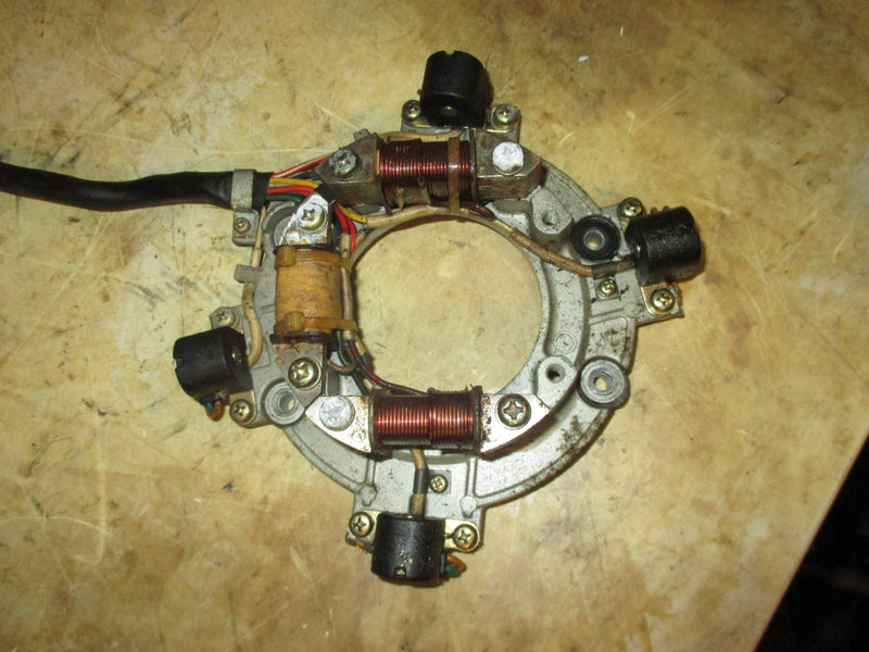 Suzuki DT90 90hp outboard stator/timer base (32101-87E0)