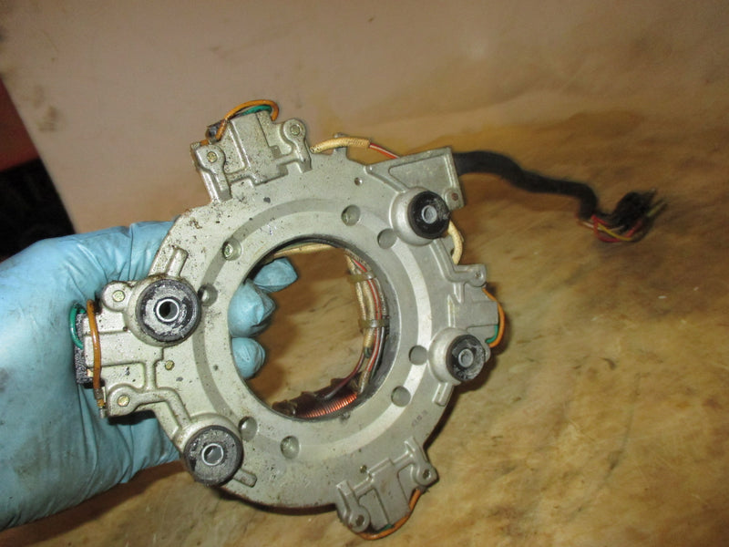 Suzuki DT90 90hp outboard stator/timer base (32101-87E0)
