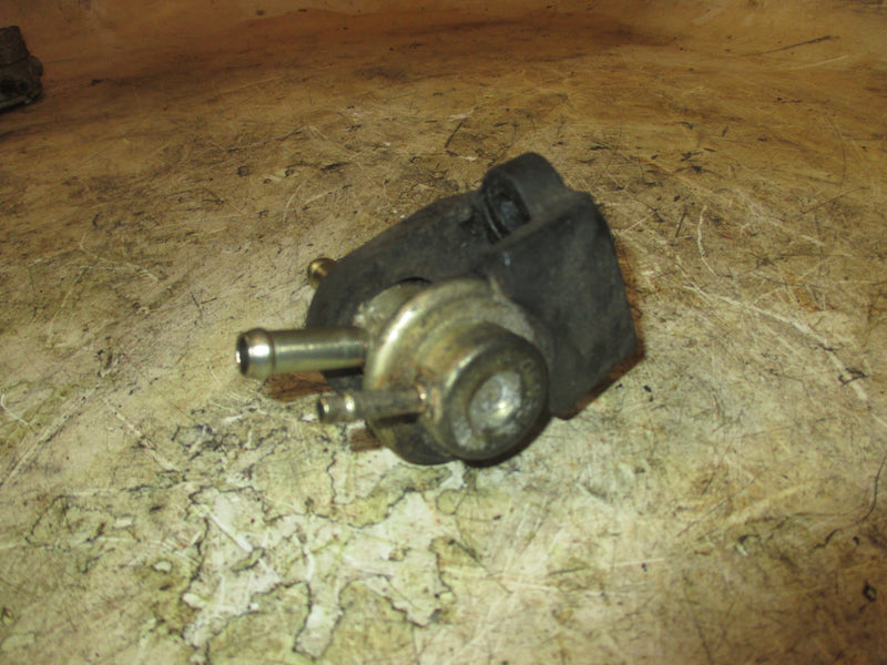 Suzuki 150hp 2 stroke outboard pressure regulator (15760-92E01)