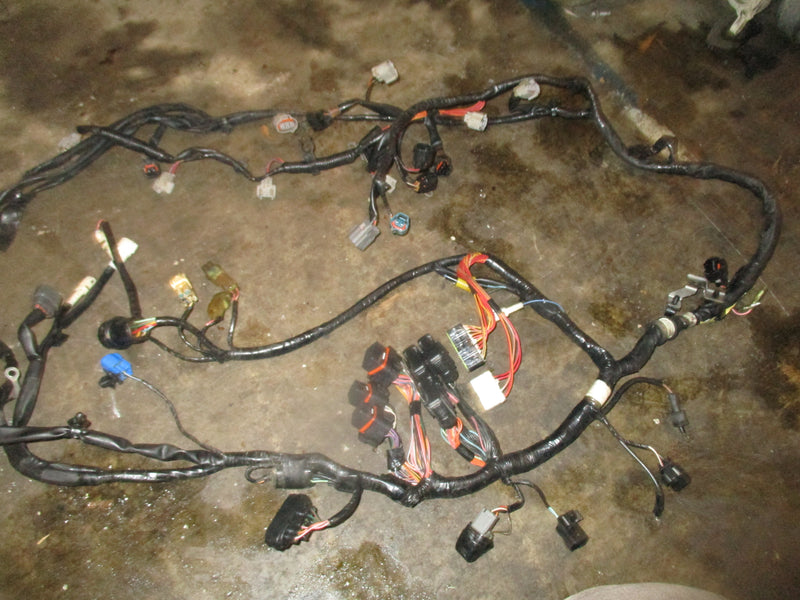 Yamaha 200hp 4 cyl 4 stroke outboard engine wiring harness (6DA-82590-00-00)