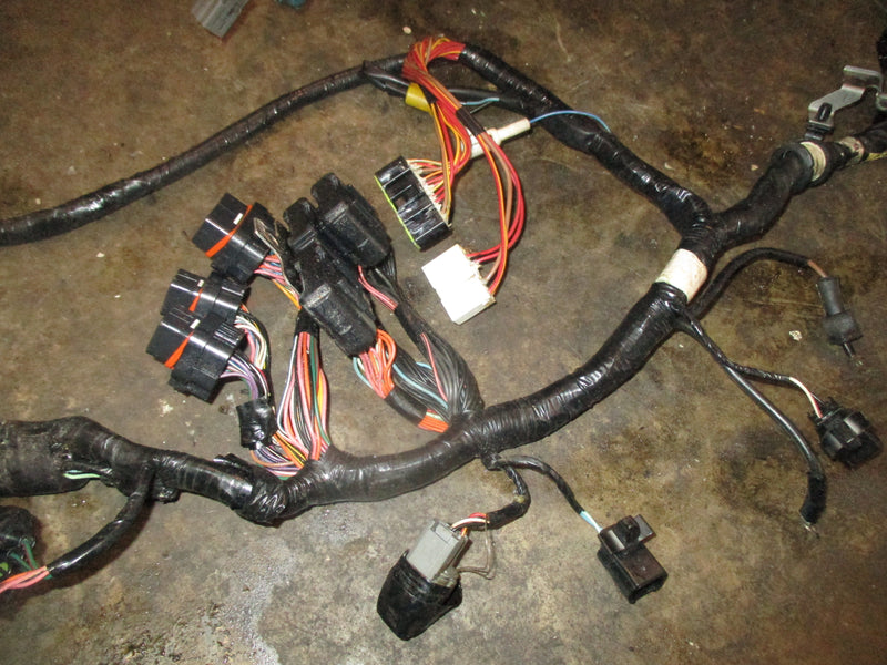 Yamaha 200hp 4 cyl 4 stroke outboard engine wiring harness (6DA-82590-00-00)