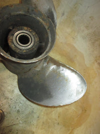 Load image into Gallery viewer, Johnson 115hp 2 Stroke Outboard Stainless steel propellor (391290)
