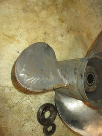 Load image into Gallery viewer, Johnson 115hp 2 Stroke Outboard Stainless steel propellor (391290)
