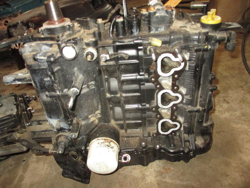 Suzuki DF40 40hp outboard Crankcase Powerhead
