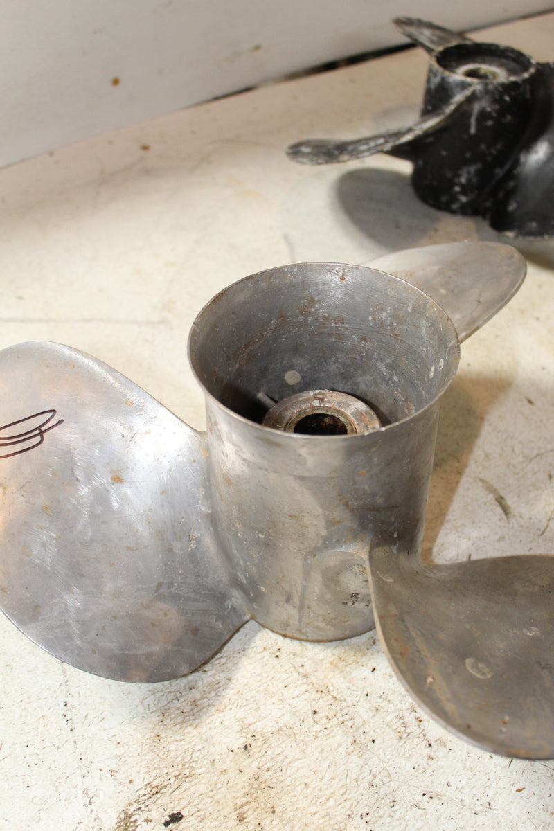 Volvo Penta Outboard Stainless Steel Propeller 15-1/4x17 LH