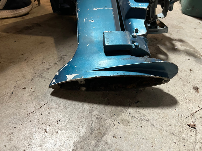 Evinrude 7.5hp outboard short shaft mid section