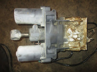 Load image into Gallery viewer, Yamaha 300hp 4.2L 4 stroke outboard tilt trim unit
