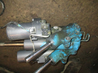 Load image into Gallery viewer, Yamaha 300hp 4 stroke outboard tilt trim unit (69J-06)
