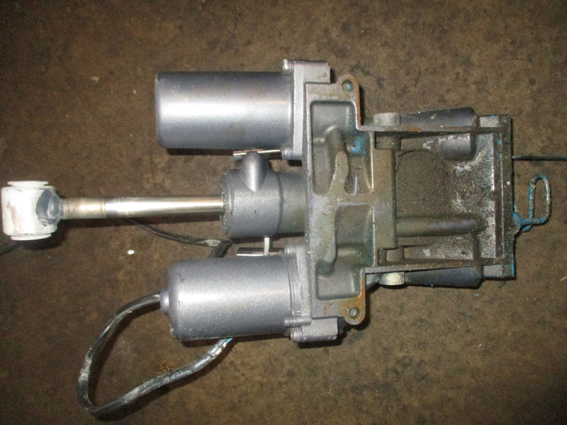 Yamaha 300hp 4 stroke outboard tilt trim unit (69J-43800-06-8D)