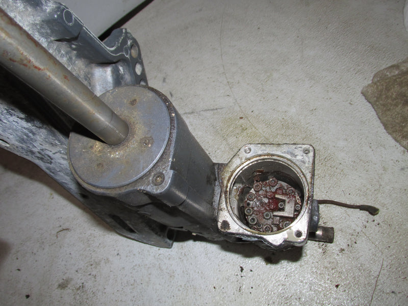 Yamaha 40hp 2 stroke outboard Tilt Trim unit (6D8-00)