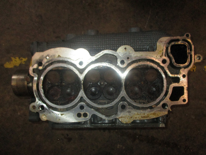 Yamaha 300hp 4.2L 4 stroke outboard starboard cylinder head