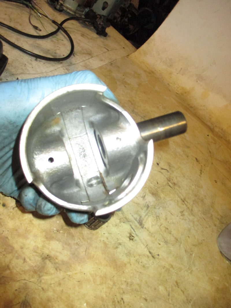 Suzuki DT90 90hp outboard right piston (12110-87E02)