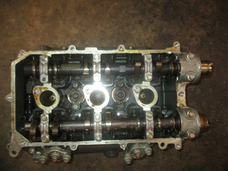 Yamaha 300hp 4.2L 4 stroke outboard port cylinder head