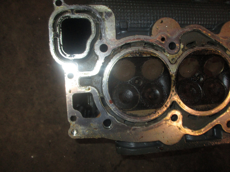 Yamaha 300hp 4.2L 4 stroke outboard port cylinder head
