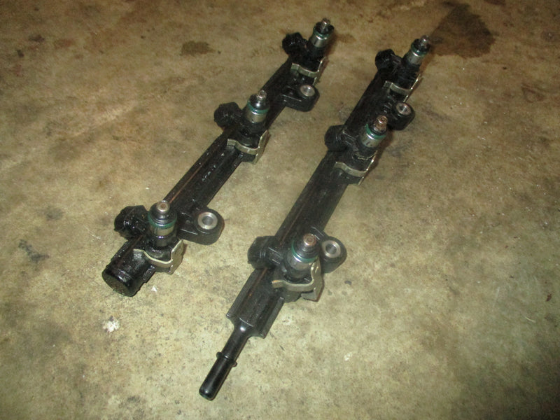 Yamaha 300hp 4.2L 4 stroke outboard fuel rail and injector set SOLD AS IS