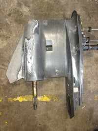 Load image into Gallery viewer, Johnson 150hp ocean runner outboard 25 inch shaft lower unit
