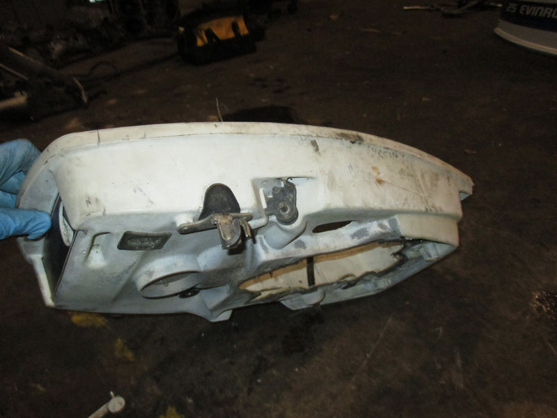 Johnson 25hp 2 stroke outboard bottom cowling (433392)