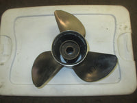 Load image into Gallery viewer, Yamaha 75hp - 115hp outboard stainless propeller 13x17-K K hub
