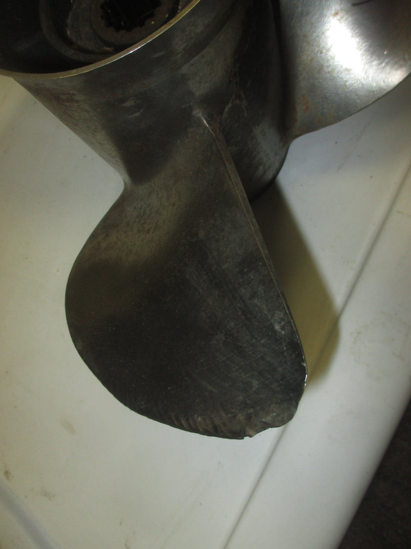 Yamaha 75hp - 115hp outboard stainless propeller 13x17-K K hub