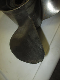 Load image into Gallery viewer, Yamaha 75hp - 115hp outboard stainless propeller 13x17-K K hub
