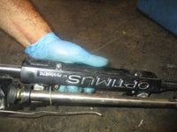 Load image into Gallery viewer, Seastar outboard Optimus steering cylinder EC5310
