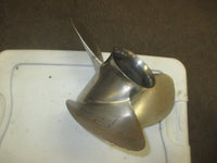 Load image into Gallery viewer, Yamaha 225hp-250hp outboard stainless propeller 15 1/4 x 17 - M (M Hub)
