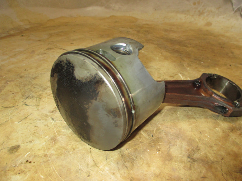 Johnson 150hp ocean runner outboard starboard piston and rod (0436243)