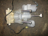 Load image into Gallery viewer, Honda BF115A 115hp 4 stroke outboard Showa tilt trim unit
