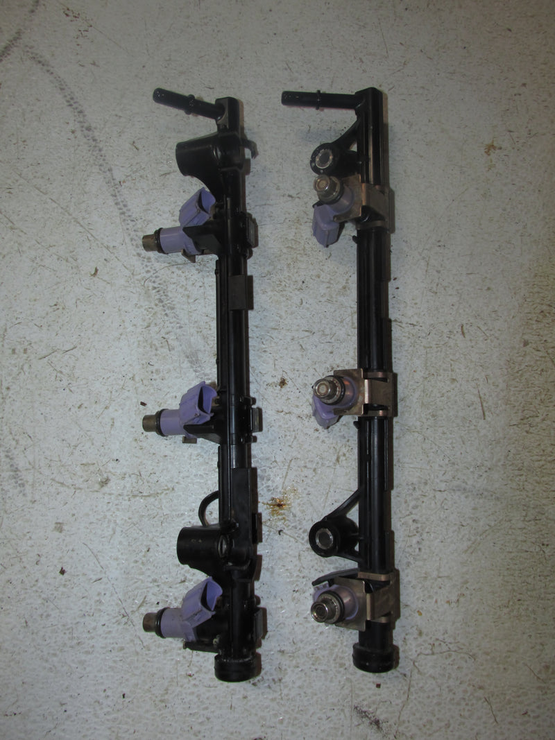 Yamaha 250hp 3.3L 4 Stroke Outboard Fuel Rail and Injector Set (692-13761-10-00)