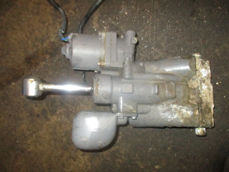 Honda BF115A 115hp 4 stroke outboard Showa tilt trim unit