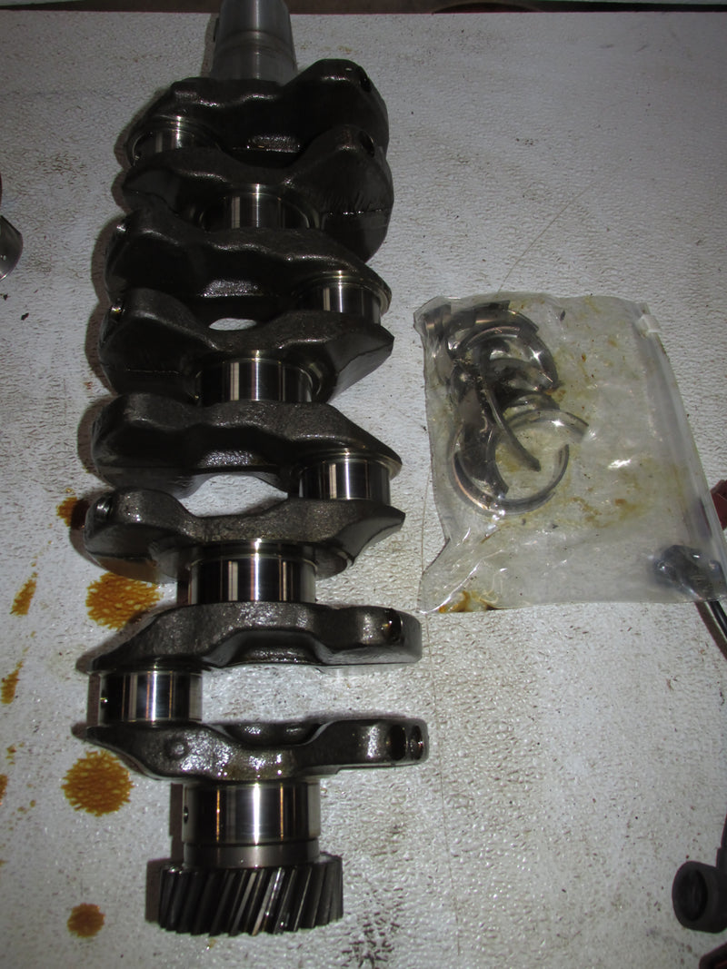 Suzuki DF115 115hp Outboard Crankshaft (12220-90J01)