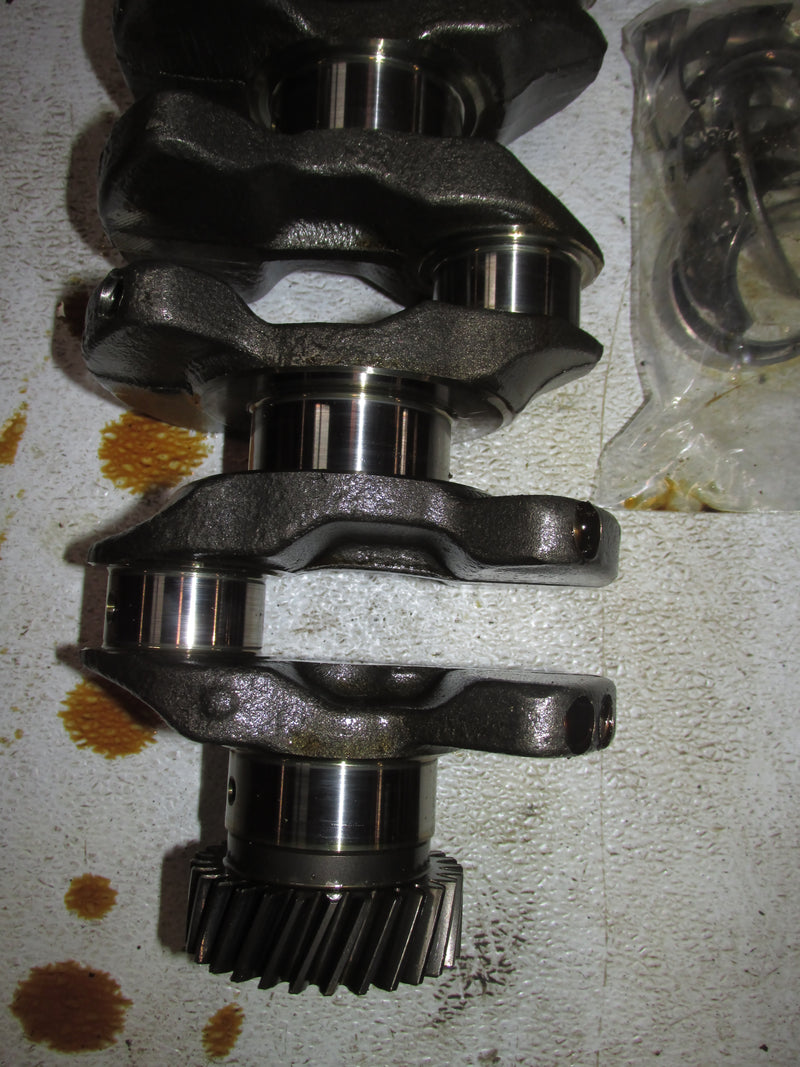 Suzuki DF115 115hp Outboard Crankshaft (12220-90J01)