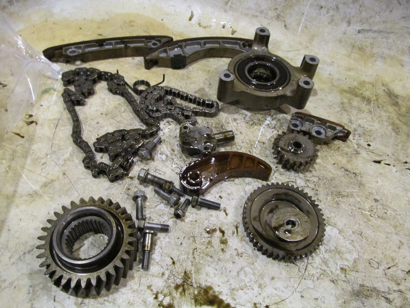 Suzuki DF175 175hp 4 Stroke Outboard Timing Chain Tensioner / Guides