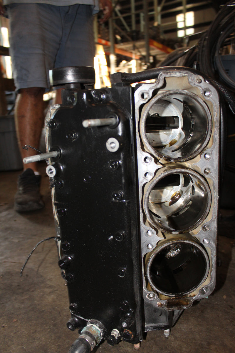 Mercury Optimax 150hp 2 Stroke Outboard Crankcase Block