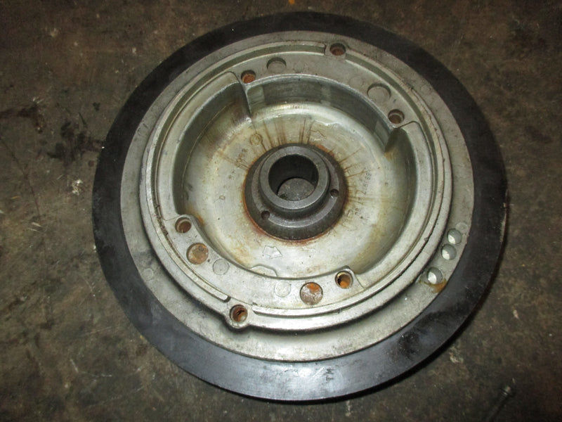 Evinrude 25hp 2 stroke outboard flywheel pull start only (583002)