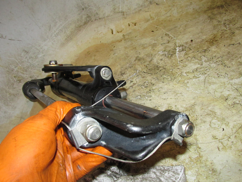 Outboard Seastar Hydraulic Cylinder