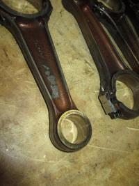 Load image into Gallery viewer, Johnson 150hp ocean runner outboard connecting rod set of 4 (321712)
