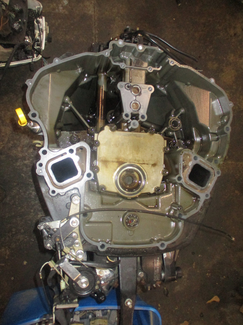 Suzuki DF250 250hp 4 stroke outboard 25" mid section