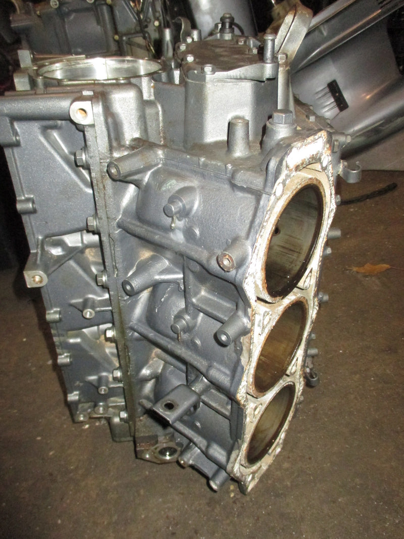 Yamaha 200hp OX66 2 stroke outboard crankcase block 64E-00