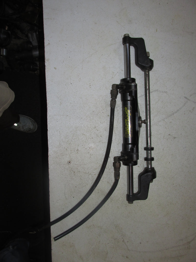 Yamaha 250hp 3.3L 4 Stroke Outboard Seastar Hydraulic Steering Cylinder (HC5345)