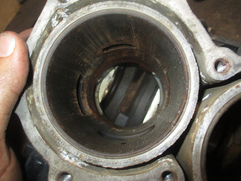 Johnson 40/50hp 2 stroke outboard crankcase block (338475)