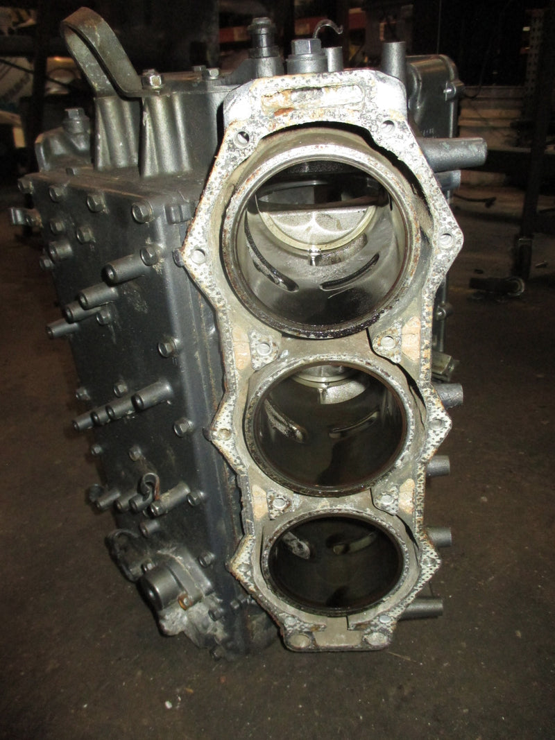 Yamaha 200hp OX66 2 stroke outboard crankcase block 64E-00