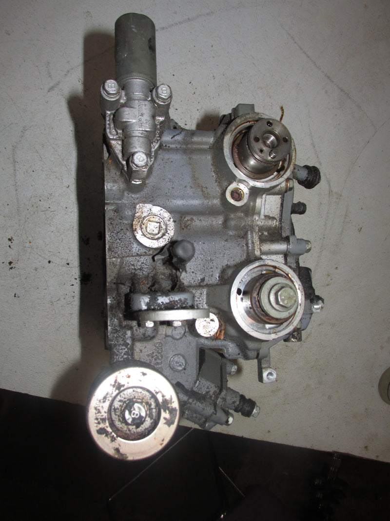 Yamaha 250hp 3.3L 4 Stroke Outboard Starboard Cylinder Head
