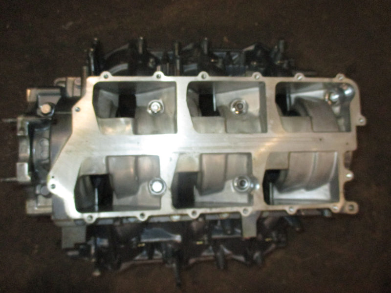 Yamaha 200hp OX66 2 stroke outboard crankcase block 64E-00