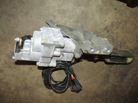 Load image into Gallery viewer, Yamaha 350hp 4 Stroke Outboard Shift Actuator (6AW-4820A-11)
