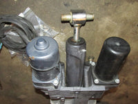 Load image into Gallery viewer, Yamaha 350hp 4 Stroke Outboard Tilt Trim Unit (6AW-43800-05-00)
