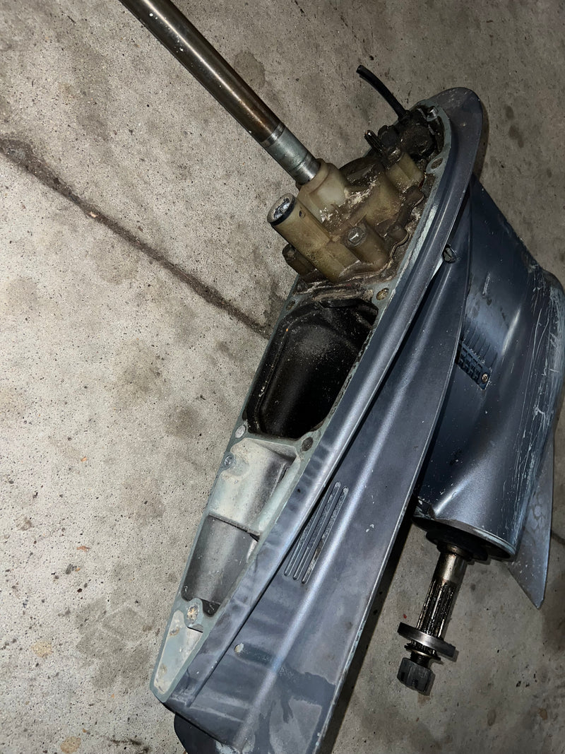 Yamaha 130hp 2 stroke outboard 25 inch shaft lower unit
