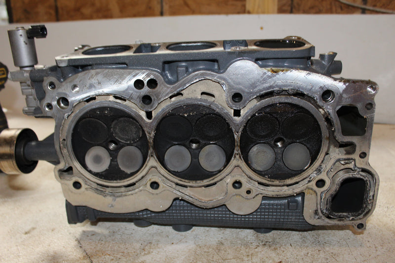 Yamaha 300hp 4.2L 4 Stroke Outboard Port Cylinder Head (6CB)