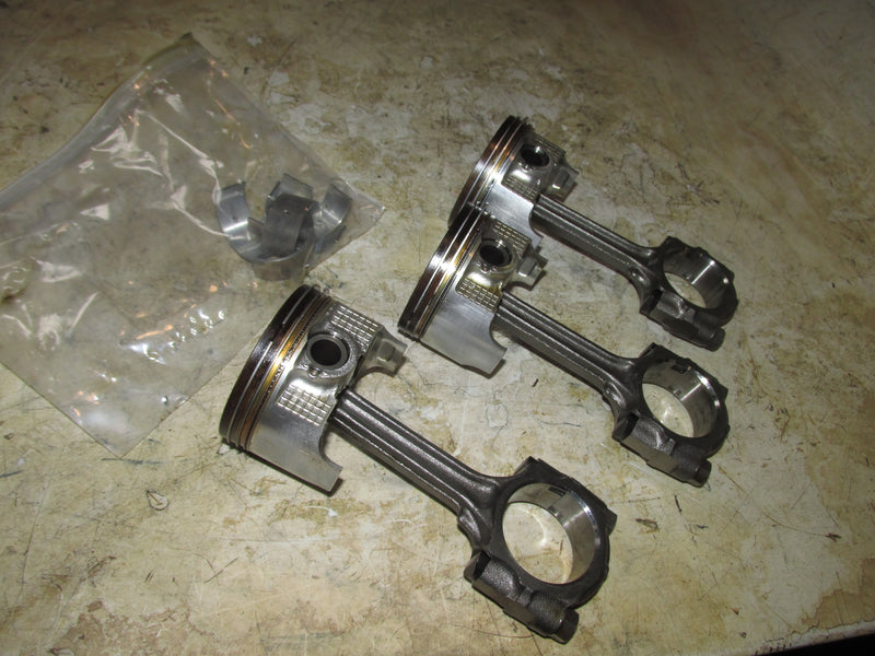 Suzuki DF50 50hp 4 Stroke Outboard Piston and rod set of 3 (12111-87J04)